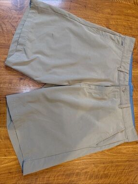 burnside Men's Tan Flat-Front Casual Shorts
